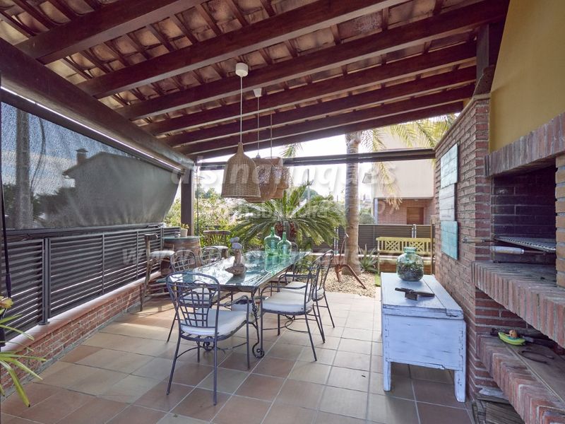 Foto f73c8cbe-1550-49e1-b021-4c53e218dfd7. Casa amb calefacció aparcament piscina a Santa Clotilde Lloret de Mar