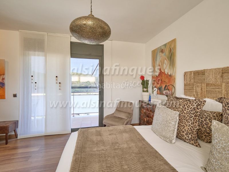 Foto f906fafb-efda-4651-bbf0-53d3431be2fd. Casa amb calefacció aparcament piscina a Santa Clotilde Lloret de Mar
