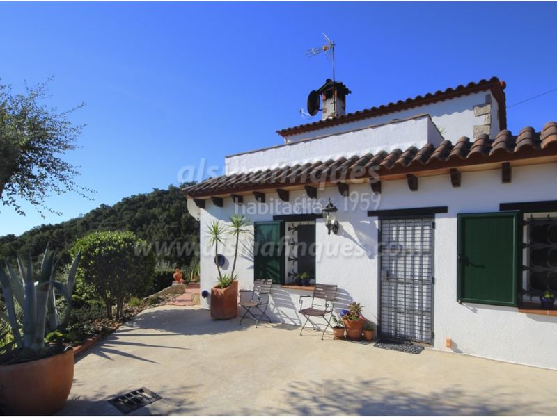 Foto b21d0090-57f9-4f9b-b97d-ca0f43719cea. Xalet amb calefacció aparcament piscina a Lloret Blau - La Creu de Lloret Lloret de Mar