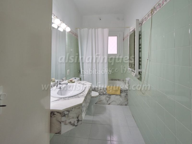 Foto 0a846397-2228-45e5-9e90-b0fcedc4d7fd. Casa amb aparcament a Lloret Verd - Els Pinars Lloret de Mar