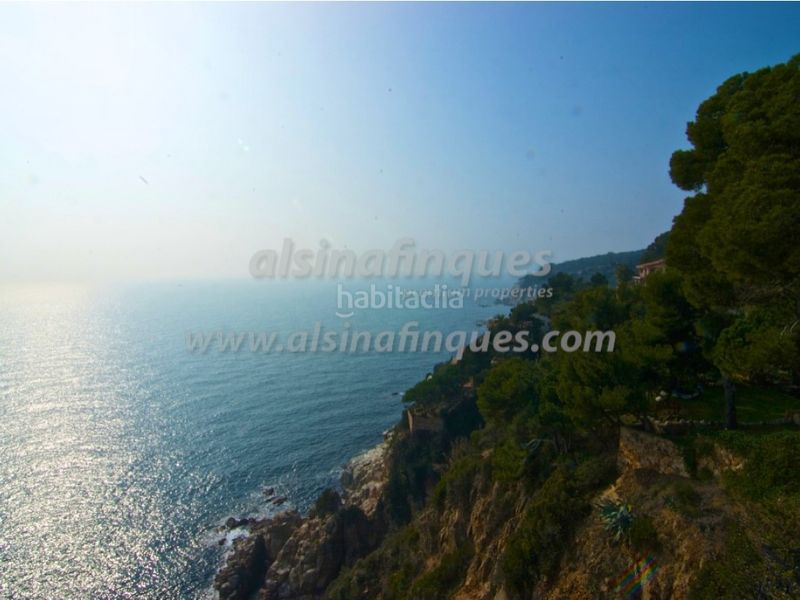 Foto d7ea30d7-c8f5-4ed6-a333-69c65098b288. Casa amb calefacció piscina a Canyelles Lloret de Mar