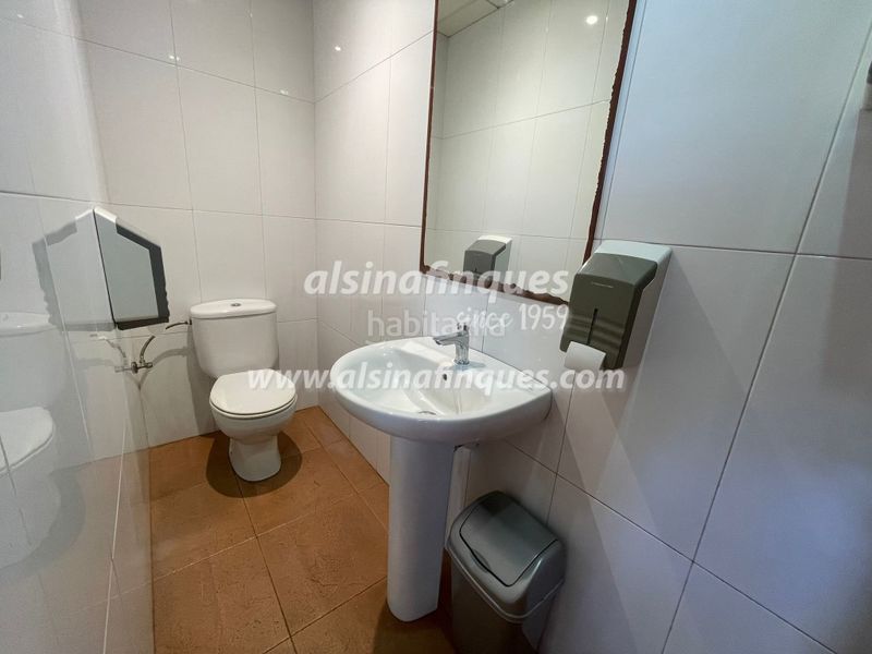 Foto 47de17fb-c1c6-4b52-b9b3-f4b548cb6fbe. Local comercial a El Molí-El Rieral Lloret de Mar