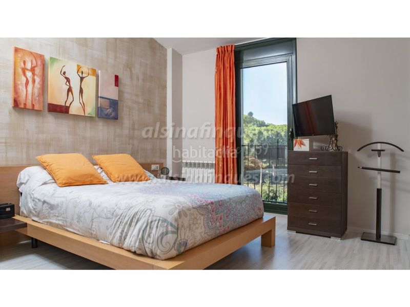 Foto 341df999-8491-46a5-a9ce-4a2f4dd9158a. Casa adossada amb calefacció aparcament piscina a Lloret de Mar