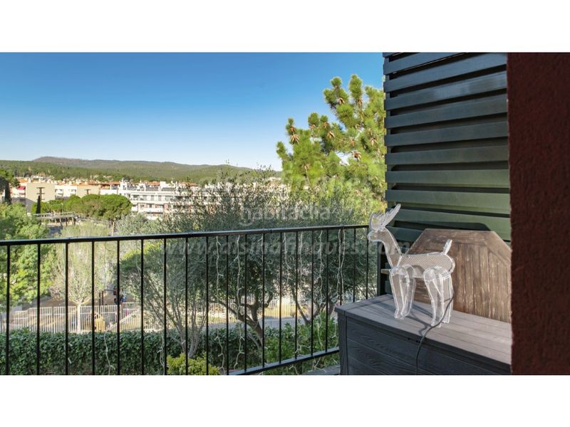 Foto 561f1420-5446-4b0a-96d2-7369cebf34ac. Casa adossada amb calefacció aparcament piscina a Lloret de Mar