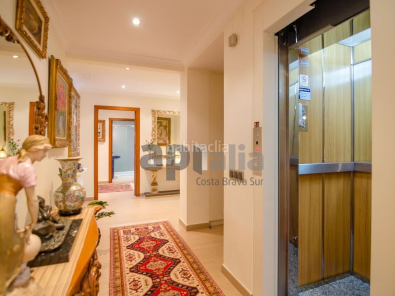 Foto 48ddb6bb-7263-4fda-9606-25396bfd42f3. Apartament a Centre Lloret de Mar