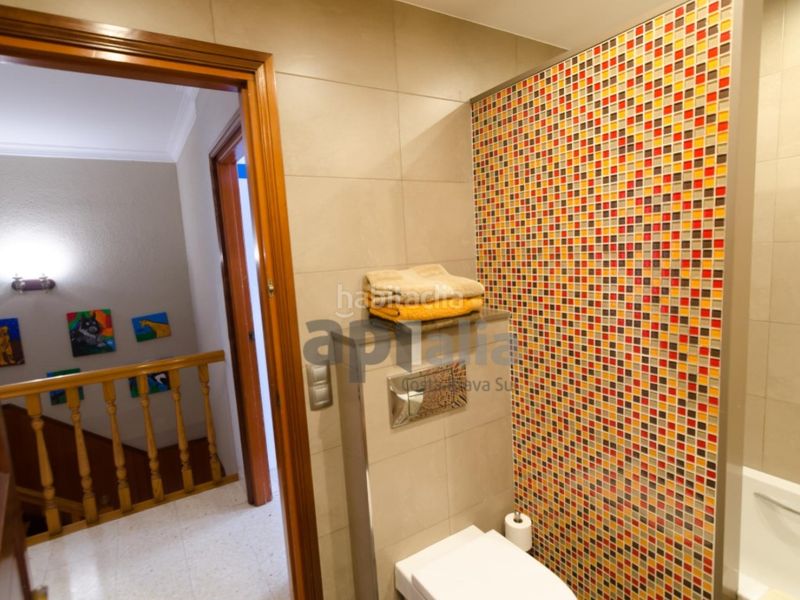 Foto 5d146fb8-a06b-4a38-b1e9-6422292ad82b. Casa amb calefacció a Centre Lloret de Mar