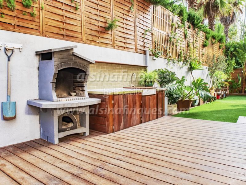 Foto cca17408-d811-4d09-9f85-0191903c1478. Casa adossada amb aparcament piscina a Fenals Lloret de Mar