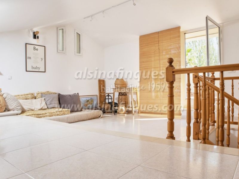 Foto e4fff654-4120-4536-b56d-83d9176c1f73. Casa adossada amb aparcament piscina a Fenals Lloret de Mar