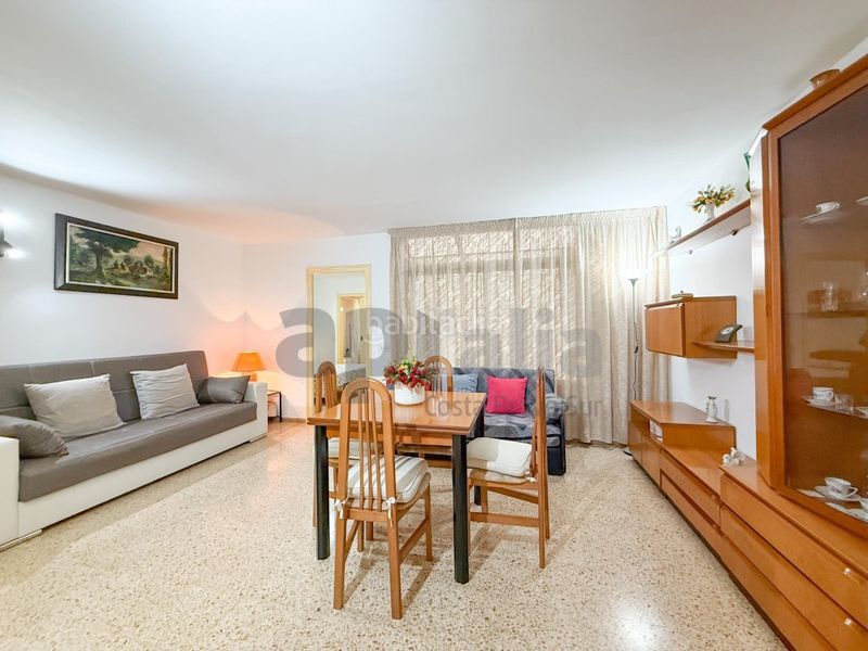 Foto 515f5cf7-a6d3-404f-bace-c2892071b501. Apartament a Centre Lloret de Mar