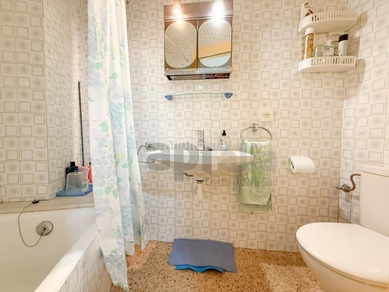 Foto a2e8da74-d75f-4c8b-bd2e-46a65fb170ee. Apartament a Centre Lloret de Mar