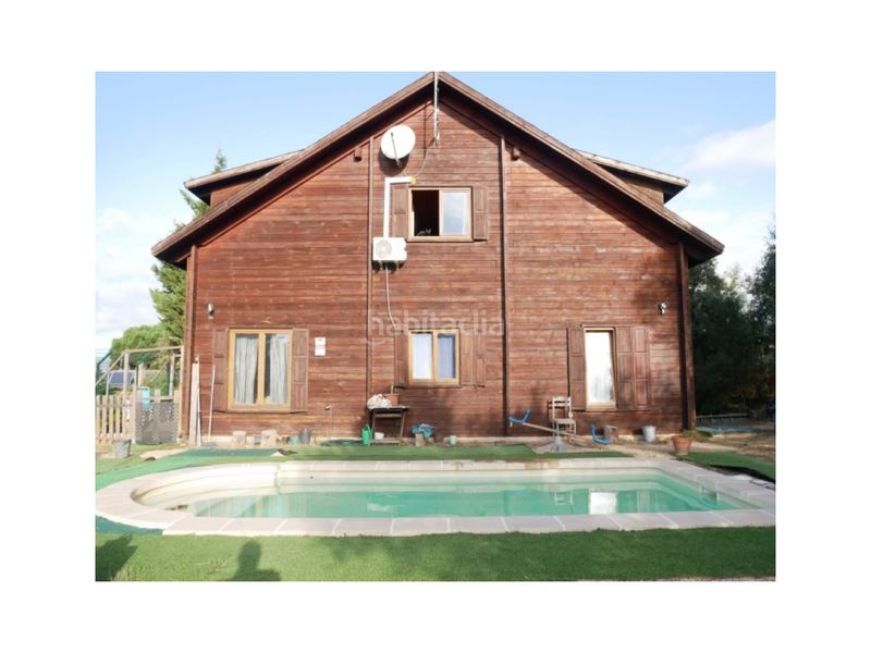Foto e9edfae5-175d-4804-aad1-ef56c4e4052a. Xalet amb piscina a Sils