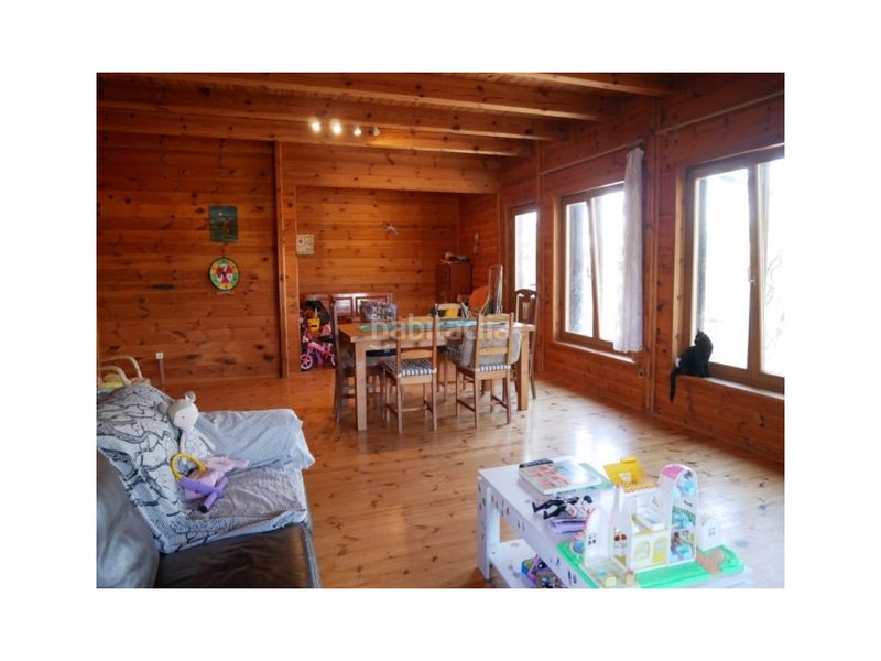 Foto f1b2ff56-32d0-4b59-963d-5b133d2ce9b1. Xalet amb piscina a Sils