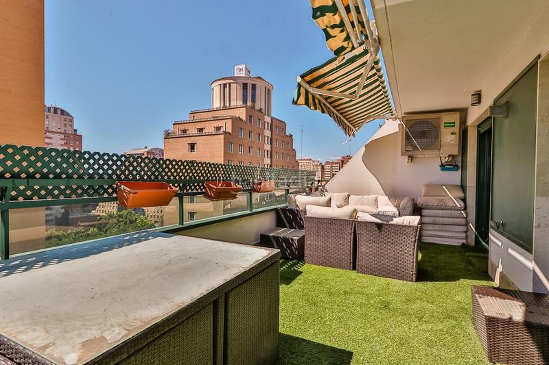 Foto d7684404-690f-4f39-b069-758046e87fae. Penthouse with heating parking pool in Ciutat de les Ciències i de les Arts - Justicia Valencia