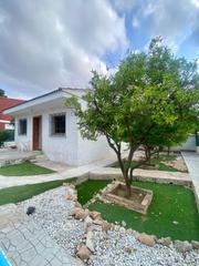 Casa en La Caada. Oportunidad nica en la caada! chalet con gran potencial!
