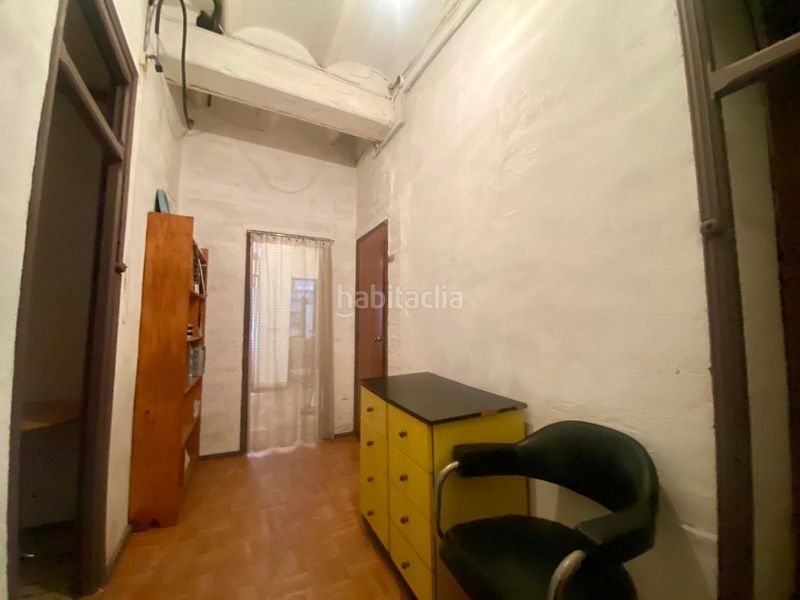 Foto ae0acbd4-5057-41f1-83ce-776749745ad0. Planta baixa a El Carme Valencia