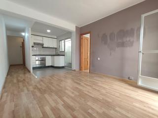 Piso en Barrio Benicalap. Piso en benicalap