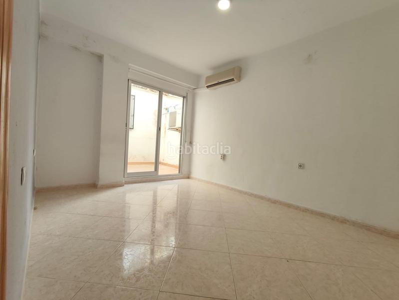 Foto b87cccfd-b5a5-4b31-957e-dabc0da175d2. Piso  en benicalap en Barrio Benicalap Valencia