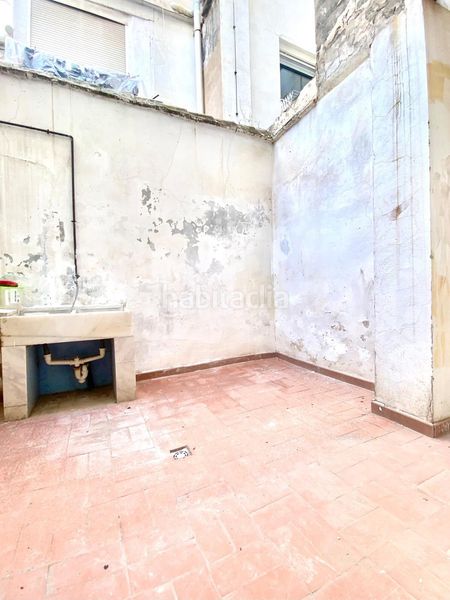 Foto 15879bf6-c63a-47bb-89ef-5f7500122f14. Planta baixa a El Botànic Valencia