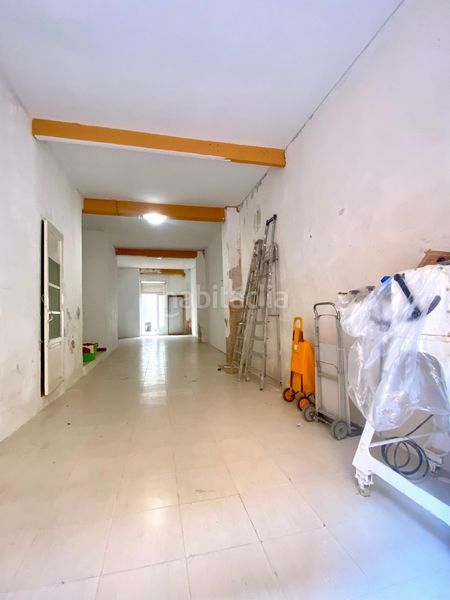 Foto d42b6722-6221-4bcb-9cc7-7e5b6921644b. Planta baixa a El Botànic Valencia