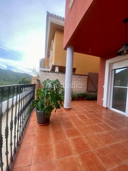 Foto 955f8ec3-6647-4e8e-b57b-64c564a898ed. Maison jumelée avec chauffage parking piscine dans Serra