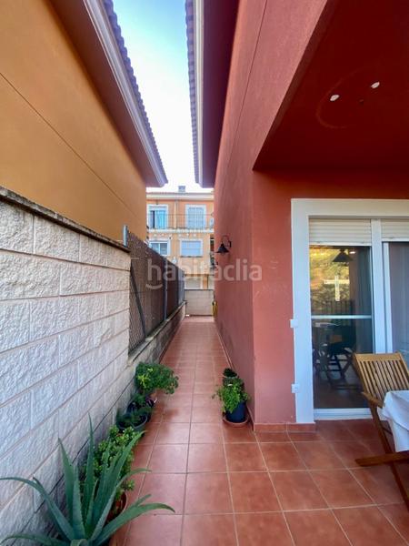 Foto a8387bc4-bae6-4b6e-9618-f17de16ae3b9. Maison jumelée avec chauffage parking piscine dans Serra