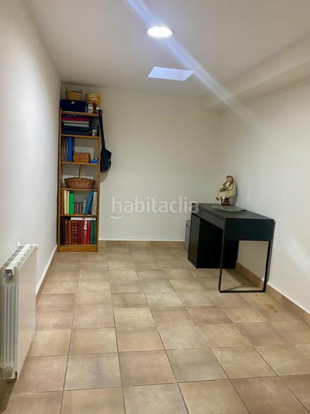 Foto ab641aff-6491-4330-a646-189cc894775e. Maison jumelée avec chauffage parking piscine dans Serra