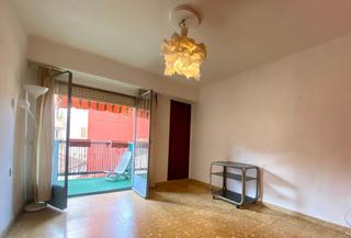 Piso en Barrio Benicalap. Amplio piso para reformar en benicalap, valencia