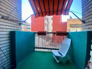 Appartement à Barrio Benicalap. Amplio piso para reformar en benicalap, valencia