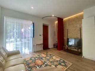Planta baixa  Calle de la visitación. Vivienda reformada con terraza privada a pasos del centro de val