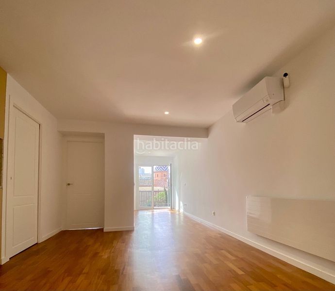 Foto 4d575d8d-86bf-4312-a351-9384d713e674. Flat with heating in Trinitat Valencia
