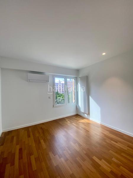 Foto e89c7065-bf50-4673-943a-891e49a175c7. Flat with heating in Trinitat Valencia