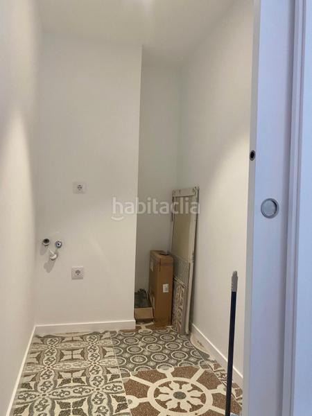 Foto 5d320a08-26e8-416f-be6a-09d4ecd6c284. Piso en Trinitat Valencia