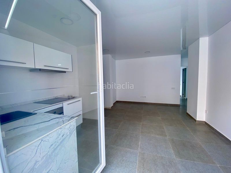 Foto ff1dde70-4642-4aa2-a259-61f0cdc34483. Àtic a Centro puerto Sagunt