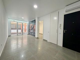 Pis a Centro puerto. Moderno piso en venta a pasos del mar en puerto de sagunto