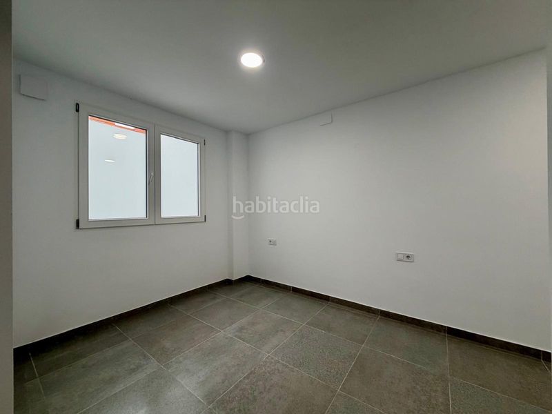 Foto f3cf7afc-12a3-40d8-8acd-ea3006e6795d. Pis a Centro puerto Sagunt