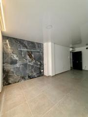 Pis a Centro puerto. Amplia planta baja en el centro del puerto de sagunto con una te