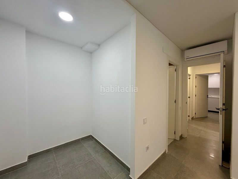Foto b429ce05-2e3a-4055-8030-d834fbf5bafd. Pis a Centro puerto Sagunt