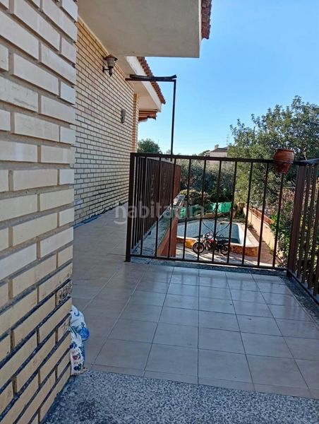 Foto c686a03f-6835-43f3-b981-01aede1ea4ef. Xalet amb aparcament piscina a La Cañada Paterna