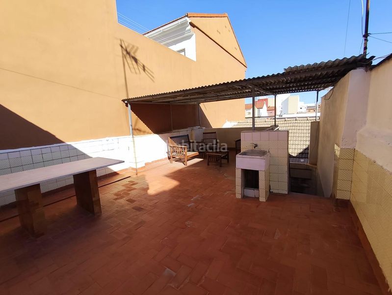 Foto 5f00f9a7-bbdf-49f1-b8a0-9346e44afa00. Casa  de pueblo reformada con terraza y gran potencial en Aldaia