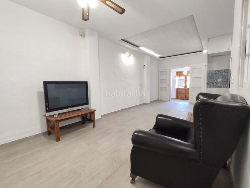 Foto fcc10a10-4610-4abc-b0b6-aef96c614308. Casa  de pueblo reformada con terraza y gran potencial en Aldaia