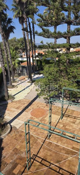 Foto 27dc0f0c-6c8d-472f-9cfa-940d5043ea79. Xalet amb aparcament piscina a Monserrat