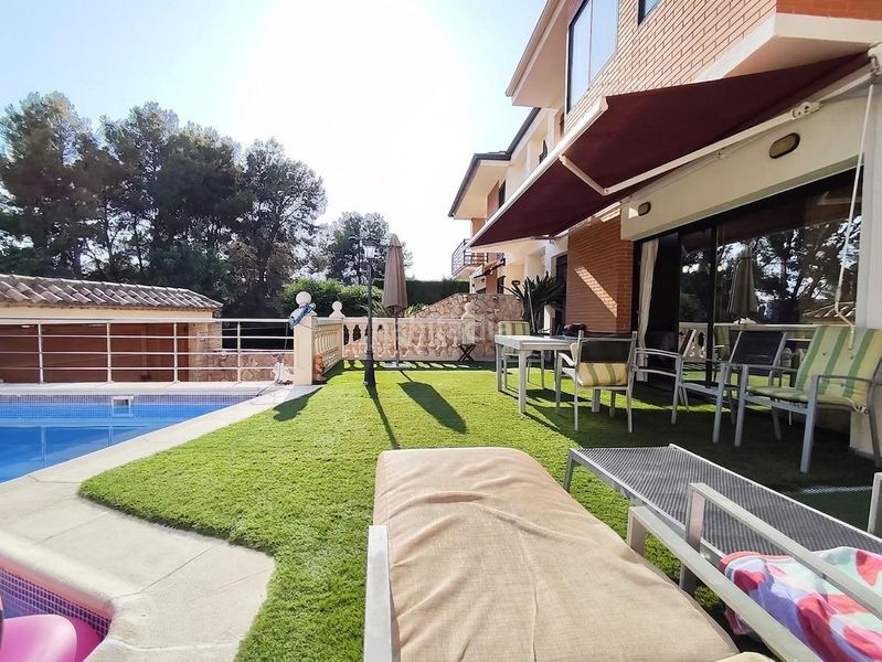Foto 70038b30-b471-495e-b1c9-38b881f575a1. Casa adossada amb aparcament piscina a El Vedat - Santa Apolonia Torrent