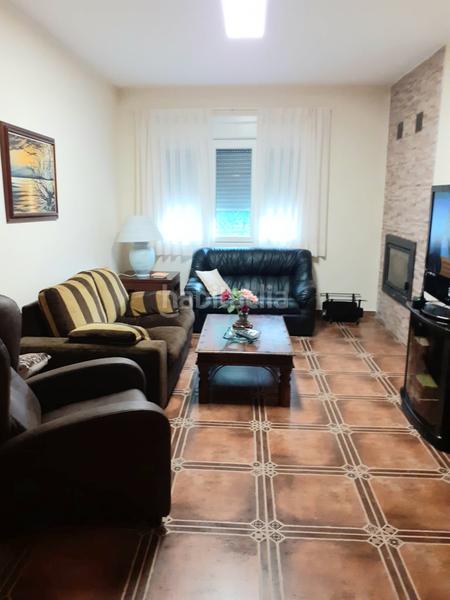 Foto a0a76b3b-a71b-4e09-8b6e-8923283d80b3. Chalet con camino riscaldamento parcheggio piscina in Albacete