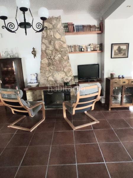 Foto f8a10703-0b3d-4ba8-9a21-9990acda5497. Chalet con camino riscaldamento parcheggio piscina in Albacete