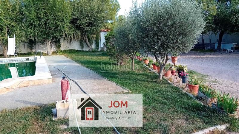 Foto 301b500b-7988-4fe6-ac85-1d8a50209ad9. Chalet con camino riscaldamento parcheggio piscina in Albacete