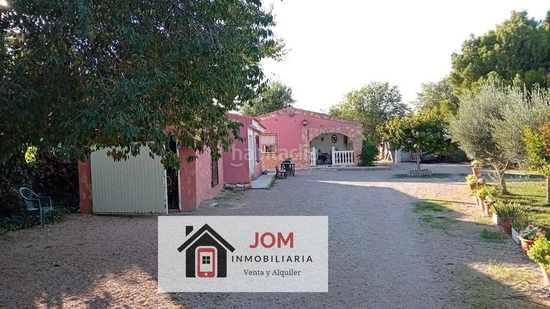 Foto b7058707-06f2-433d-8f13-1d8ca68e9acb. Chalet con camino riscaldamento parcheggio piscina in Albacete