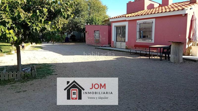 Foto f01d8d7e-5916-42b0-a657-543f922320d3. Xalet amb xemeneia calefacció aparcament piscina a Albacete