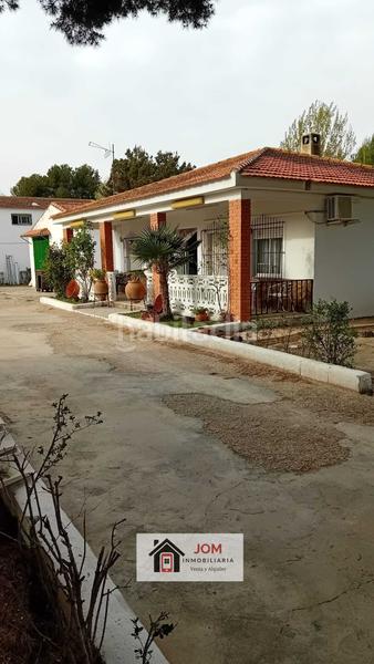 Foto 6798239b-01af-4524-9962-e1724e10acf4. Chalet mit kamin parking pool in Pedanías - Extrarradio Albacete