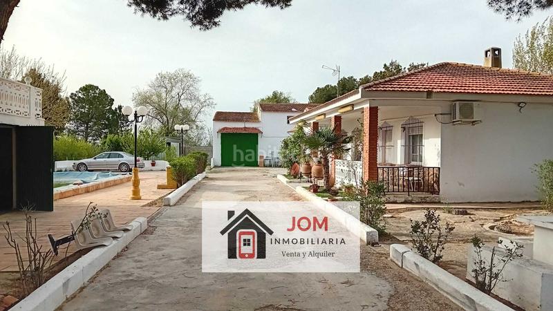 Foto f0f34a2f-b94b-45d7-9db9-32bc94dba450. Chalet mit kamin parking pool in Pedanías - Extrarradio Albacete