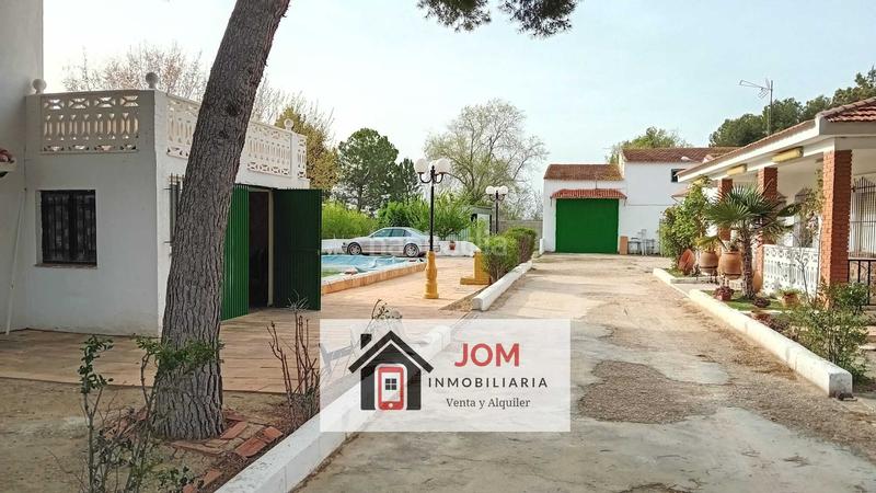 Foto 0cf473b0-56e1-4c13-bc16-2f9463ec1624. Chalet en Pedanías - Extrarradio Albacete